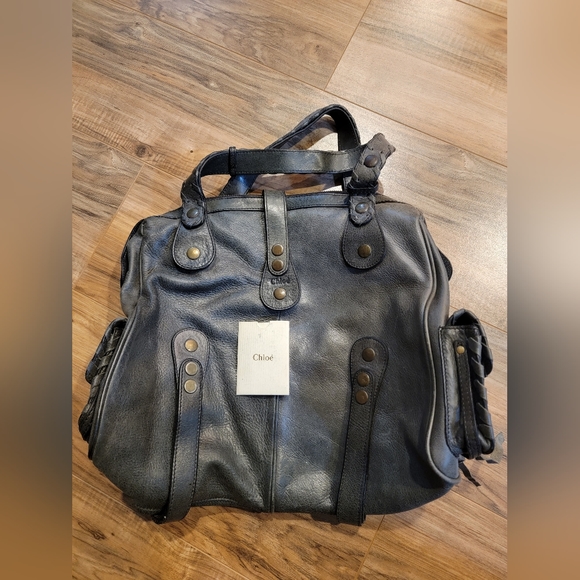 Chloe Handbags - ❤️HOST PICK❤️Authentic Chloé Silverado Large Tote Bag In Grey Color